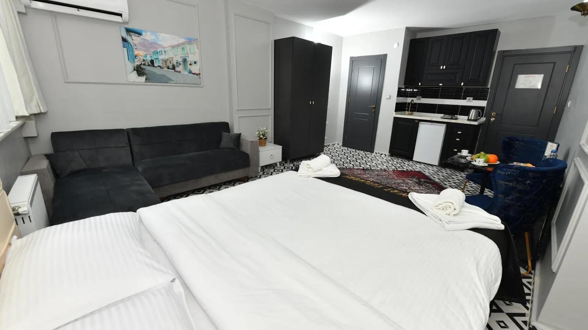 Istanbul Port Hotel