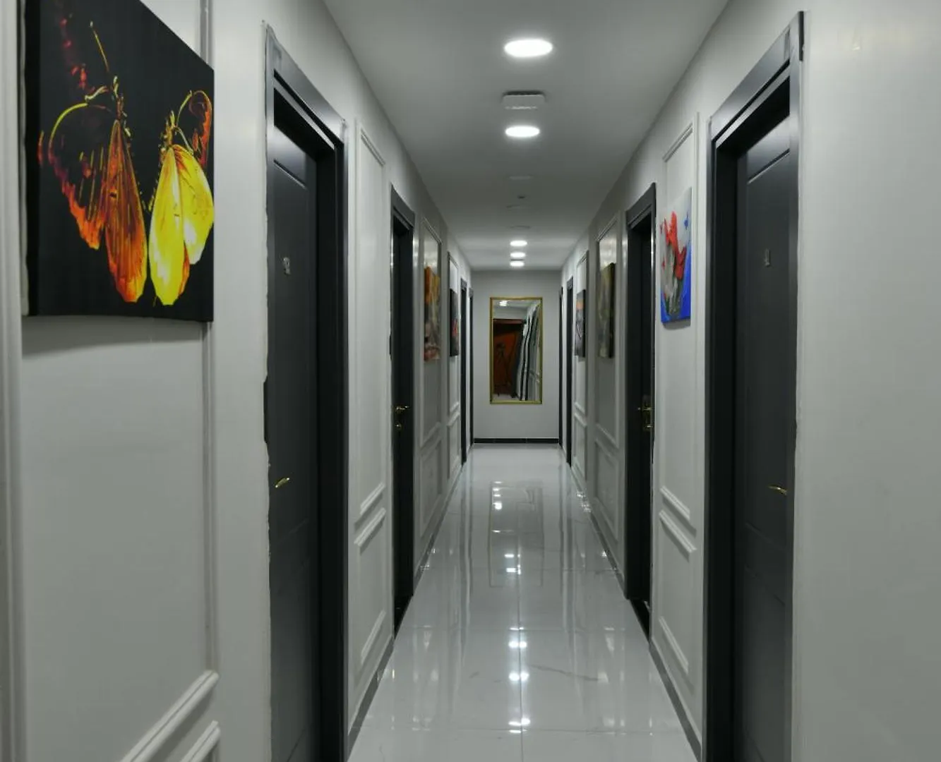Istanbul Port Hotel 0*,